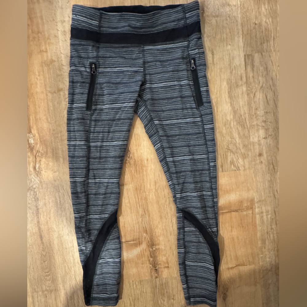 Pacesetter cropped leggings with mesh detail